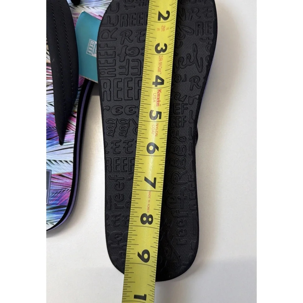 NWT Reef Kid's AHI‎ Flip Flop Size 5 Palm Fronds Tropical Purple Pink Blue Logo